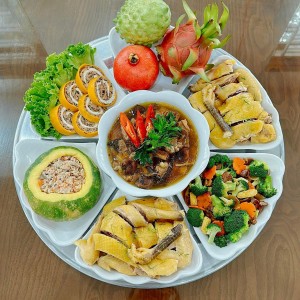 CẦN CÔ CHUYÊN NẤU ĂN