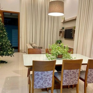 cần tìm người giúp việc nhà làm ở lại Quận 2 - Lương khởi điểm 8 triệu