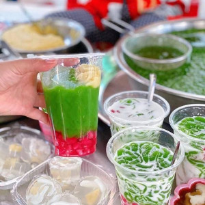 Cần cô chăm bà 87 tuổi , ở quận 5, lương 12 triệu.