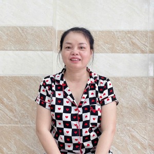 Chị  Nguyễn Thị Huệ  Sinh năm: 1982  quê: Hà Tỉnh