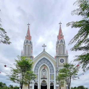 Ở GẦN NHÀ THỜ LẠC QUANG - QUẬN 12 CẦN TUYỂN CHỊ GIÚP VIỆC NHÀ LƯƠNG THÁNG 10TR