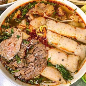 Quán bún bò đường Nguyễn Tri Phương – Q.10, cần gấp cô phụ bếp - lương 11tr