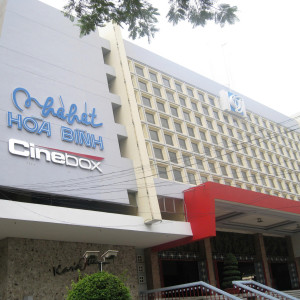 GẦN NHÀ HÁT HOÀ BÌNH - Q10 EM TÌM CÔ VỀ LÀM VIỆC NHÀ CÓ BAO ĂN Ở LẠI LƯƠNG 10TR