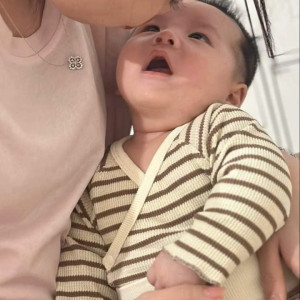 ĐƯỜNG NGUYỄN CƯ TRINH- QUẬN 1 CẦN 1 CHỊ BẢO MẪU CHO BÉ LƯƠNG 12TR