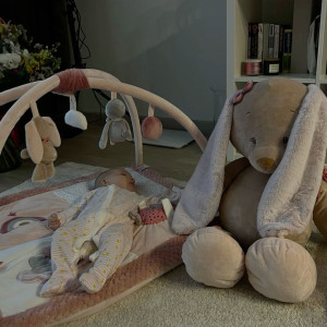 Cần Gấp! Chị Giúp Việc Chăm Bé Quận 1 - Lương Trên 10 Triệu