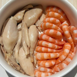 Nhà có 4 thành viên cần tìm chị về nội trợ