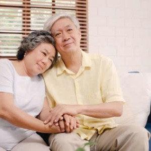 ÔNG 74 TUỔI, ĐI LẠI YẾU CẦN TÌM CHỊ VỀ CHĂM LƯƠNG 11TR BAO ĂN Ở TẠI QUẬN BÌNH THẠNH