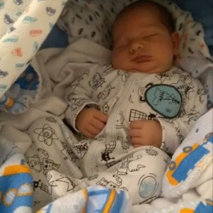 CẦN CHỊ CHĂM BÉ 4 THÁNG LƯƠNG 10 TRIỆU Ở QUẬN 12