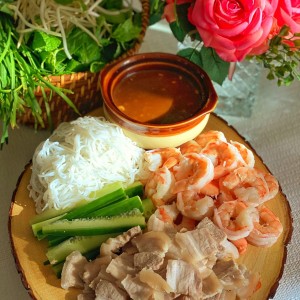 Em cần tìm gấp cô giúp việc nhà quận 3 - Lương 10 triệu ( bao ăn ở )