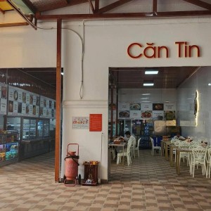 Cần nữ phụ bán căn tin tennis bao ăn ở Quận 7. lương 9tr