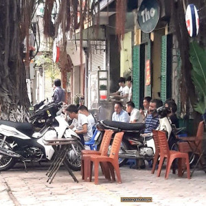 Cần 2 nữ phụ quán cf , quán ăn ở Cát Lái , quận 2