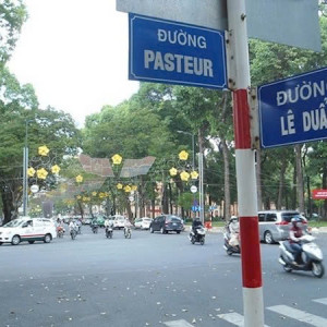 QUẬN 1 EM ĐANG CẦN TUYỂN GẤP CHỊ VỀ GIÚP VIỆC NHÀ LƯƠNG 10TR