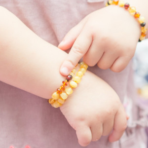 CHUNG CƯ VINHOMES BÌNH THẠNH TUYỂN GẤP 1 BẢO MẪU CHUYÊN CHĂM EM BÉ – LƯƠNG 11 TRIỆU BAO ĂN Ở