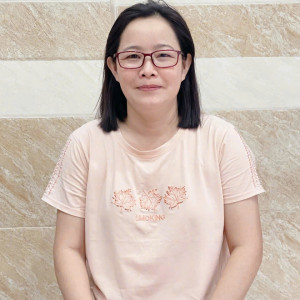 Chị Liệt 48 tuổi Quê Đồng Tháp .  Ly hôn chồng đã lâu , con cái lớn tự lập hết