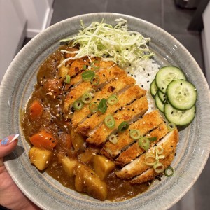 Cần tìm cô hiền lành chăm bà cụ 80 tuổi tại đường Trường Chinh, Quận Tân Bình