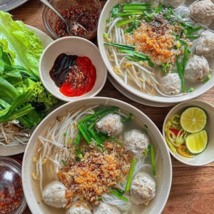 Cần cô giúp việc nhà ở Tân Bình – Lương 10 triệu, bao ăn ở