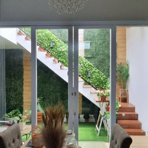 Gia đình ở nhà 1 trệt 2 lầu đường Tú Xương, Quận 3 - Cần gấp giúp việc, lương 11tr bao ăn ở