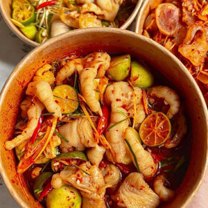 Tìm chị giúp việc nhà nấu ăn trong gia đình lương 9 triệu ở Quận 2