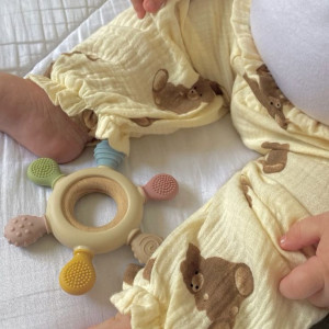 Nhà em cần chị chăm bé ở quận 1, lương 13 triệu ( bao ăn ở )