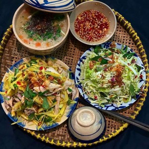 Em đang cần 1 chị chăm bà Người miền Trung làm ở quận 7