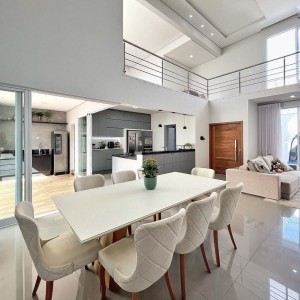 CẦN CÔ CHUYÊN GIÚP VIỆC NHÀ