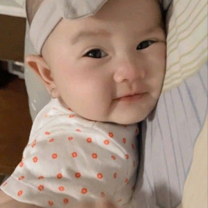 NHÀ EM Ở BÌNH THẠNH CẦN TÌM CHỊ BẢO MAAUC CHO BÉ 4 THÁNG LƯƠNG 10TR