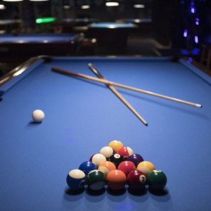 Cần 1 bạn nữ 16-25 tuổi làm quán bida ở Đồng Nai .