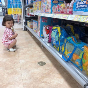 Nhà ở Bến Tre 4 người lớn , 1 bé 2 tuổi , Nhà cấp 4 , cần gấp 1 cô Chăm bé