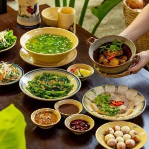 Quán ăn gia đình tại Thủ Đức cần cô phụ quán