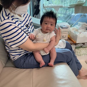 Cần cô chăm bé 4 tháng tuổi, ở Dĩ AN , Bình Dương