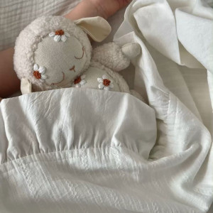 Cần cô chăm bé 7 tháng ở quận 10 bao ăn ở