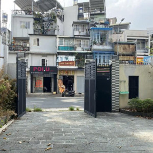 EM ĐANG CẦN CHỊ VỀ GIÚP VIỆC NHÀ 1 TRỆT 1 LẦU TRÊN ĐƯỜNG TRẦN PHÚ- QUẬN 5 LƯƠNG 11TR