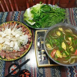 Em cần chị giúp việc nhà , nhà ở quận 5.không yêu cầu kinh nghiệm.