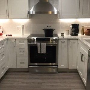 Em cần chị giúp việc nhà , nhà ở  gần chợ Thủ Đô Quận 5, Lương 11 triệu.