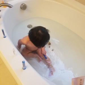 Chung Cư Vinhomes Quận 9 Cần Vú Em Chăm Bé 5 Tháng