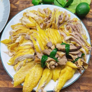🍗 Quán gà hấp lá chanh cần chị phụ quán từ 16 - 45t