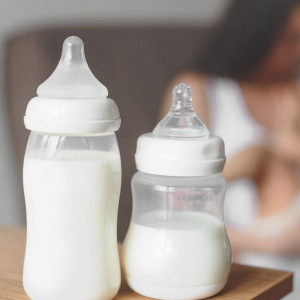 Nhà em cần gấp cô phụ mẹ Chăm Bé 1 Tháng Tuổi ở Bình Thạnh - Lương 14 Triệu