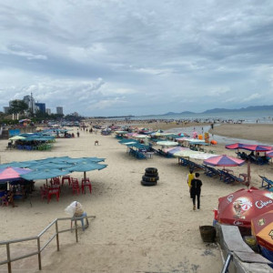 Trả Lương 10 triệu ( bao ăn ở ) cho chị giúp việc, nhà ở quận tân phú.