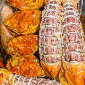 Tuyển Chăm Bé Quận 8 gần Bến Bình Đông- Lương 13 triệu ( bao ăn ở )