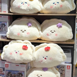 Tuyển chị biết nội trợ, dọn dẹp nhà cửa và nấu ăn. Em ở Tân Bình ưu tiên chị có thể đi làm được ngay