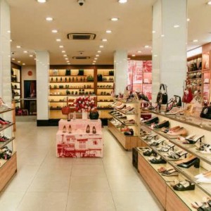 Tuyển nữ bán tại cửa hàng cho shop giày dép tại Q9 - lương 8tr