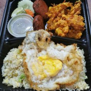 Quán cơm q1 cần 2 bạn phụ quán