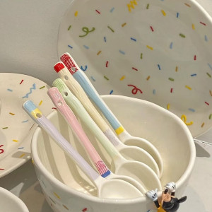 Tìm cô giúp việc nhà nấu ăn trong gia đình lương 13 triệu ( bao ăn ở) ở Q3