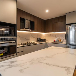 Cần gấp người giúp việc nhà , ở quận hóc môn , Lương 10 triệu.