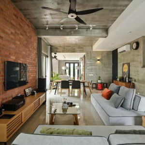 CÔ GIÚP VIỆC VỀ QUÊ, NÊN EM CẦN GẤP 1 CHỊ GIÚP VIỆC NHÀ Ở LẠI ĐƯỢC VỚI GIA ĐÌNH EM