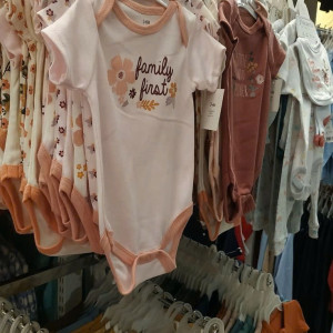 LƯƠNG 9TR CẦN TÌM 1 CÔ VỀ CHĂM BÉ 4 THÁNG TẠI VÕ VĂN TẦN- QUẬN 3 ( NHẬN LÀM Ở LẠI)