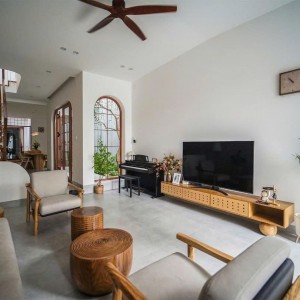 Gia đình ở Q5 đường Trần Hưng Đạo - nhà 1 trệt 4 lầu khởi điểm 11tr làm tốt 13tr