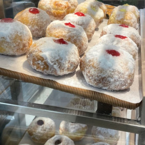 Cần chị dưới 54 tuổi, làm giúp việc nhà, ở gần Chùa Vĩnh Phước quận Hóc Môn ( bao ăn ở )