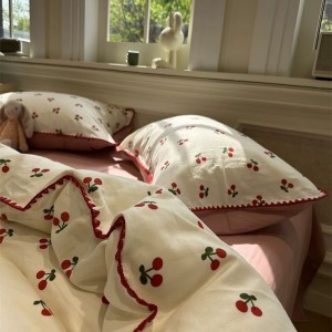 🍼Tô Ngọc Vân- Thủ Đức- cân chị chăm bé sơ sinh- ngủ cùng bé ban đêm- không làm việc nhà- bao ăn ở