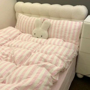 Bé nhà em được 3 tháng tuổi cần chị bảo mẫu, nhà ở quận tân bình , Lương: 11 triệu